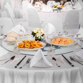 VEVOR 30 in Glass Lazy Susan Turntable, Tempered Glass Dining Table Centerpiece with 6 Rotating Wheels